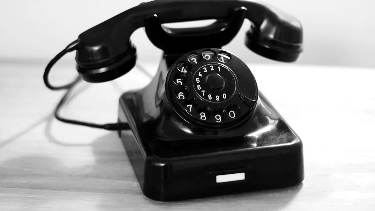 Politiets telefonnummer: 02800 – og 112 når det haster