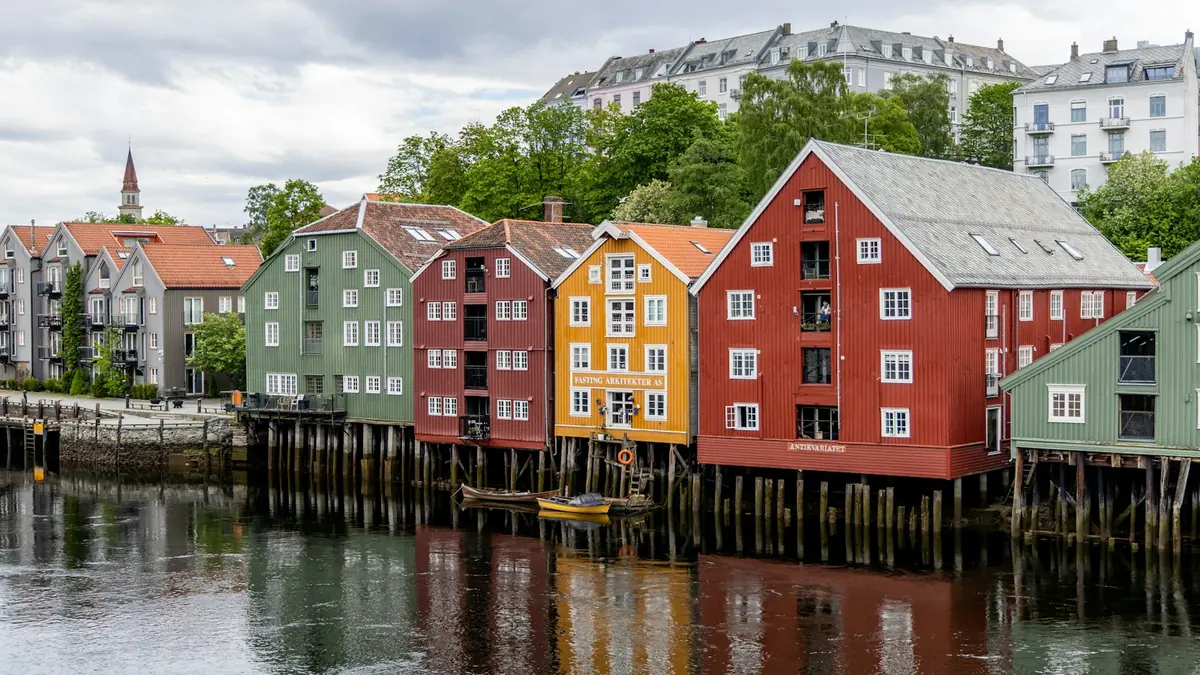 Sorenskriveren: bygdas dommer siden 1591 – og lensmannens partner